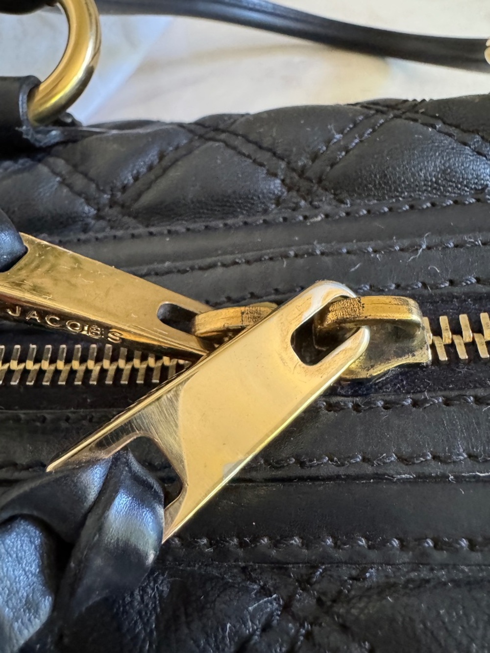 Marc Jacobs VINTAGE Resort 2005 Quilted Leather Stam Barrel Bag Purse Black Gold - Picture 9 of 16